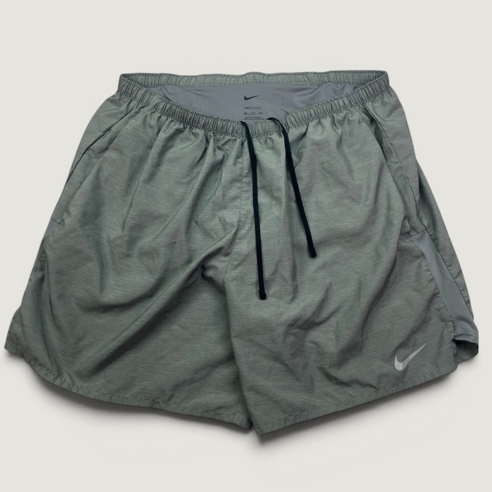 Nike Mens XXL Challenger Running Shorts Gray Dri-FIT Lined 7 Inch CZ9066